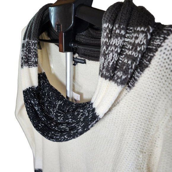 Western Connection Medium Cream Sweater Accented W Black, Gray, Cream Cowl Neck - Picture 3 of 7